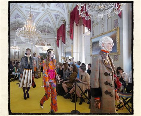 sfilata di gucci presso palazzo pitti